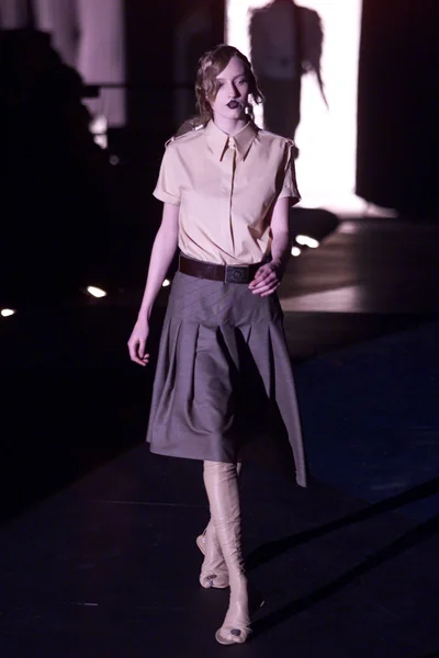 Look 10